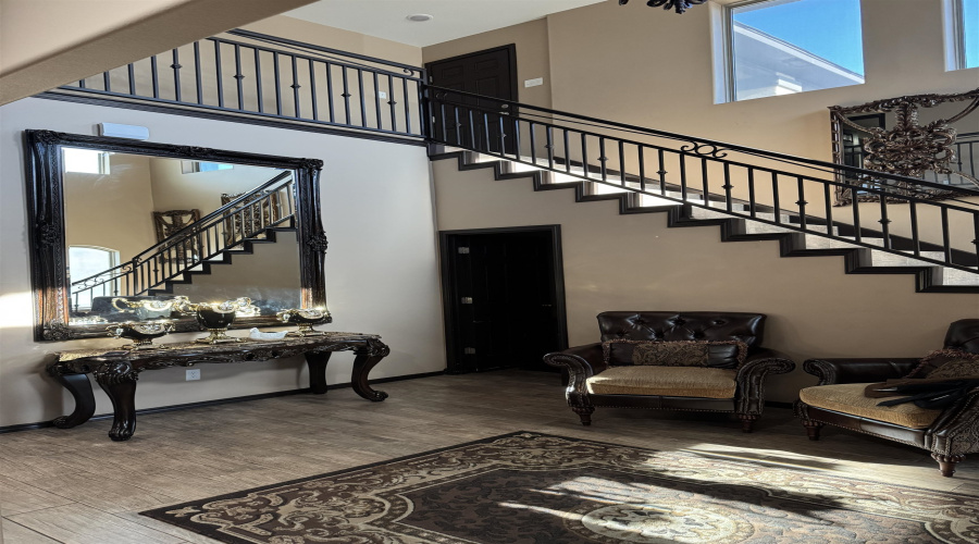 4227 Lorisa, Laredo, Texas 78046, 7 Bedrooms Bedrooms, 10 Rooms Rooms,3 BathroomsBathrooms,Residential,For Sale,4227 Lorisa,20254933