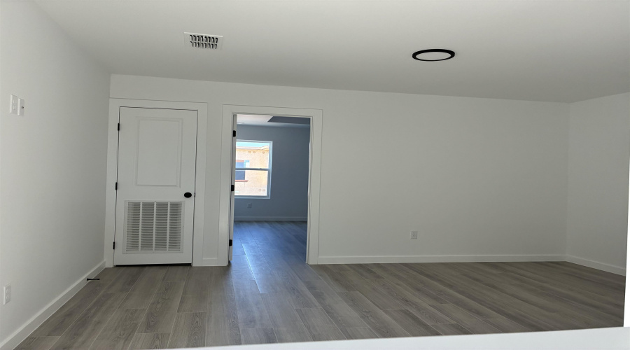 8218 Casa Verde Rd, LAREDO, Texas 78041, 3 Bedrooms Bedrooms, 7 Rooms Rooms,2 BathroomsBathrooms,Residential,For Rent,8218 Casa Verde Rd,20254936