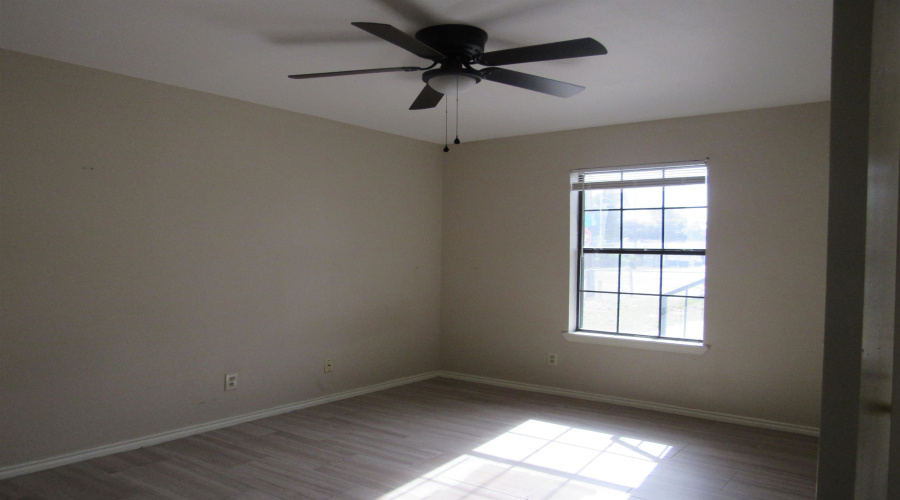 1420 Juarez Ave, Laredo, Texas 78040, 2 Bedrooms Bedrooms, 4 Rooms Rooms,1 BathroomBathrooms,Residential,For Rent,1420 Juarez Ave,20254937