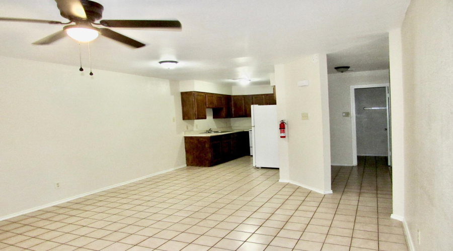 1420 Juarez Ave, Laredo, Texas 78040, 2 Bedrooms Bedrooms, 4 Rooms Rooms,1 BathroomBathrooms,Residential,For Rent,1420 Juarez Ave,20254937