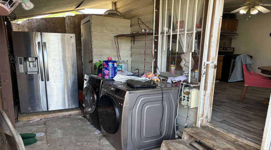 916 Guerrero St, Laredo, Texas 78043, 2 Bedrooms Bedrooms, 4 Rooms Rooms,1 BathroomBathrooms,Residential,For Sale,916 Guerrero St,20254938