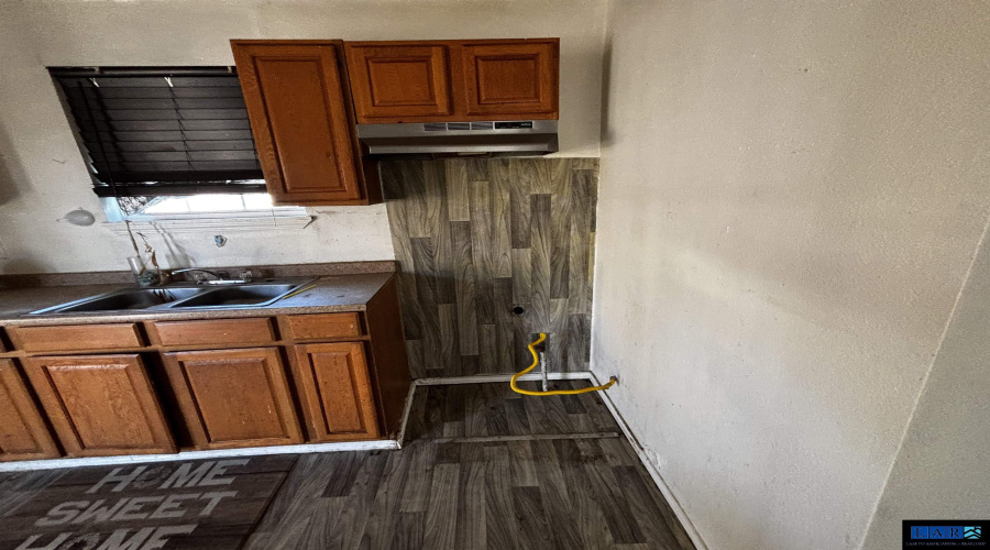916 Guerrero St, Laredo, Texas 78043, 2 Bedrooms Bedrooms, 4 Rooms Rooms,1 BathroomBathrooms,Residential,For Sale,916 Guerrero St,20254938
