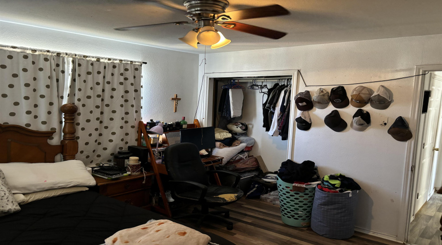 916 Guerrero St, Laredo, Texas 78043, 2 Bedrooms Bedrooms, 4 Rooms Rooms,1 BathroomBathrooms,Residential,For Sale,916 Guerrero St,20254938