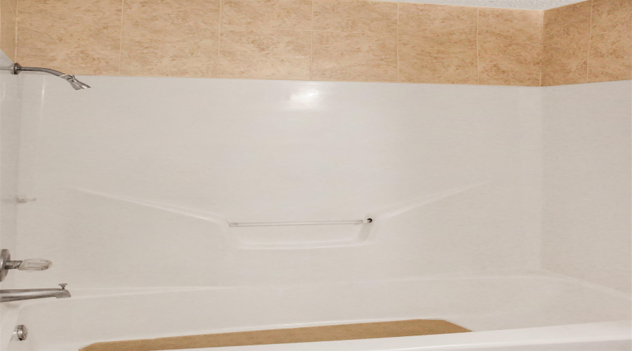 1405 Reagan Dr, Laredo, Texas 78046, 2 Bedrooms Bedrooms, 4 Rooms Rooms,2 BathroomsBathrooms,Residential,For Sale,1405 Reagan Dr,20254939