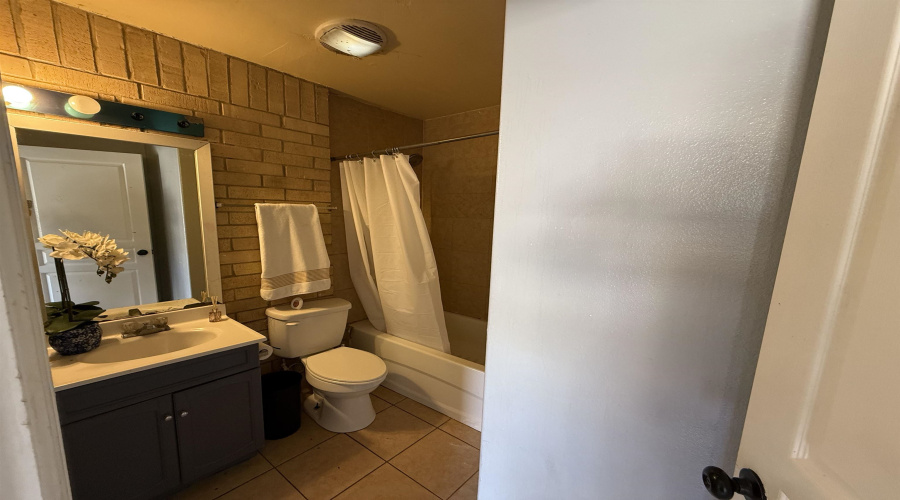 311 Soria Dr, Laredo, Texas 78046, 3 Bedrooms Bedrooms, 4 Rooms Rooms,2 BathroomsBathrooms,Residential,For Rent,311 Soria Dr,20254940