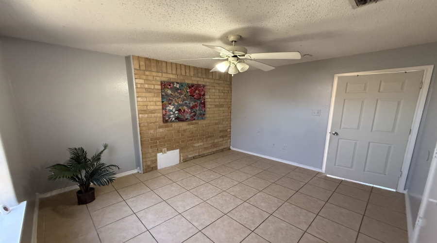311 Soria Dr, Laredo, Texas 78046, 3 Bedrooms Bedrooms, 4 Rooms Rooms,2 BathroomsBathrooms,Residential,For Rent,311 Soria Dr,20254940