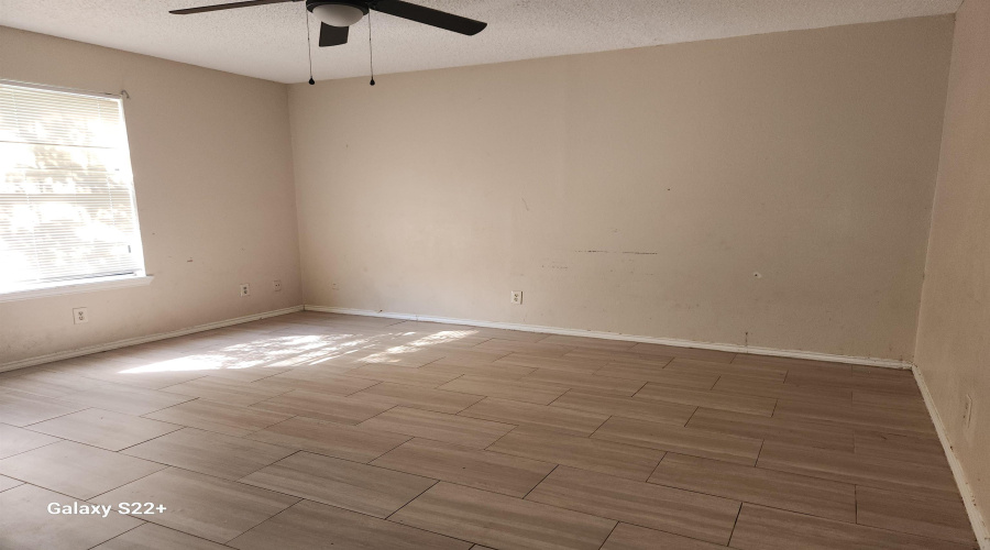 1420 Juarez Ave, Laredo, Texas 78040, 2 Bedrooms Bedrooms, 5 Rooms Rooms,2 BathroomsBathrooms,Residential,For Rent,1420 Juarez Ave,20254941