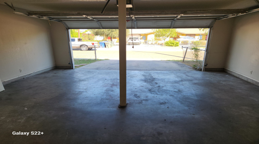 1420 Juarez Ave, Laredo, Texas 78040, 2 Bedrooms Bedrooms, 5 Rooms Rooms,2 BathroomsBathrooms,Residential,For Rent,1420 Juarez Ave,20254941