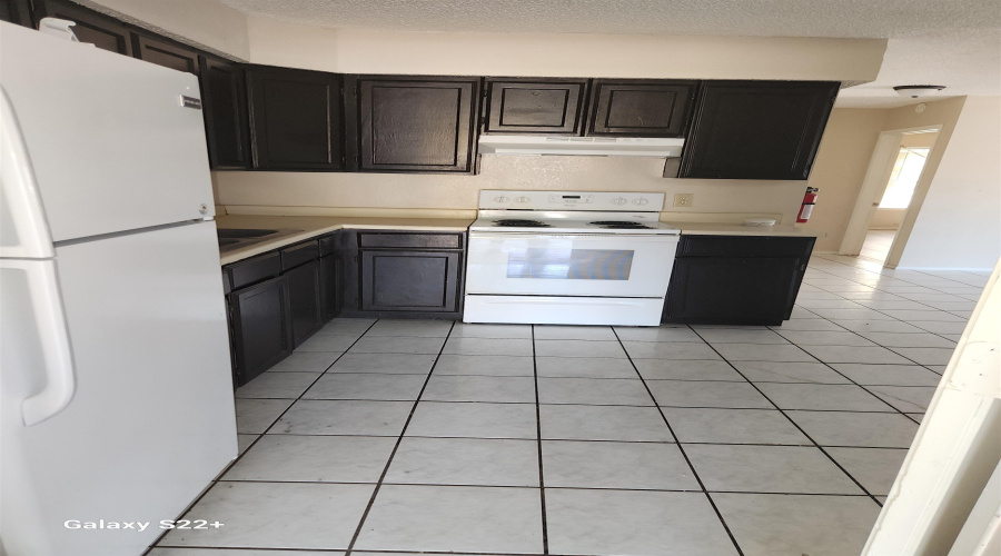 1420 Juarez Ave, Laredo, Texas 78040, 2 Bedrooms Bedrooms, 5 Rooms Rooms,2 BathroomsBathrooms,Residential,For Rent,1420 Juarez Ave,20254941