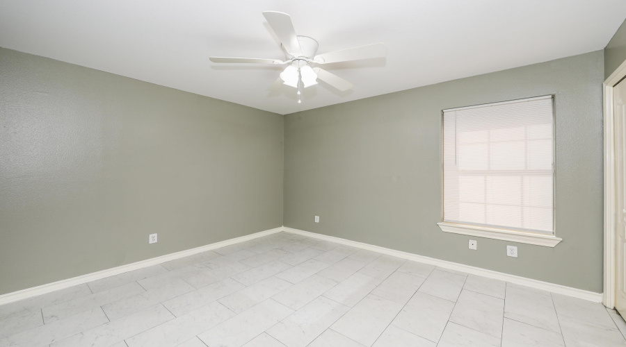 205 W San Carlos St, Laredo, Texas 78041, 2 Bedrooms Bedrooms, 5 Rooms Rooms,1 BathroomBathrooms,Residential,For Rent,205 W San Carlos St,20254942