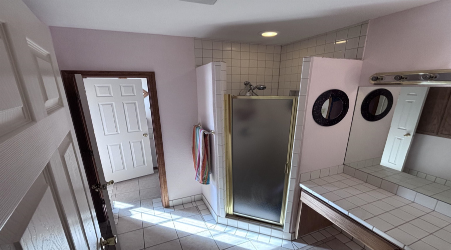 1235 St John Lp, Laredo, Texas 78045, 3 Bedrooms Bedrooms, 6 Rooms Rooms,3 BathroomsBathrooms,Residential,For Sale,1235 St John Lp,20254943