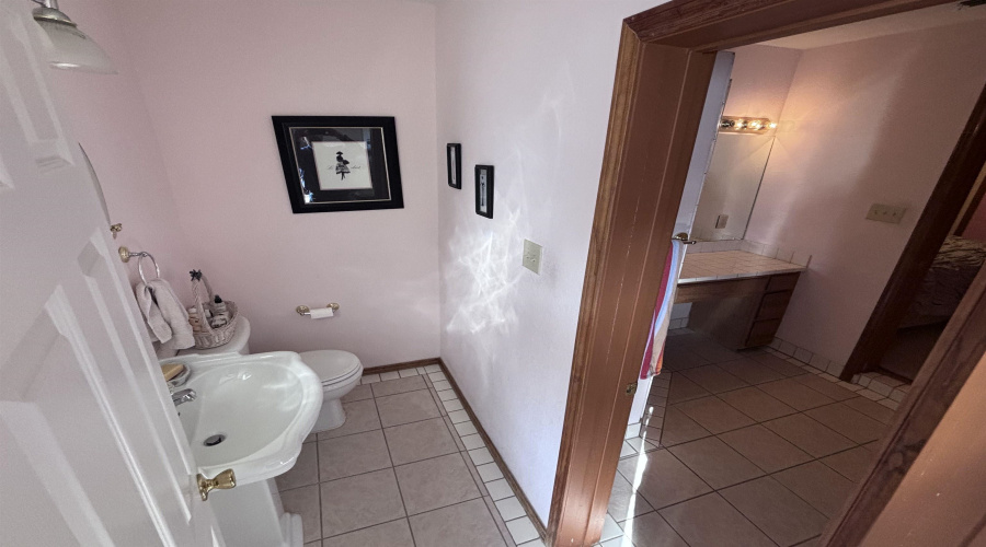 1235 St John Lp, Laredo, Texas 78045, 3 Bedrooms Bedrooms, 6 Rooms Rooms,3 BathroomsBathrooms,Residential,For Sale,1235 St John Lp,20254943