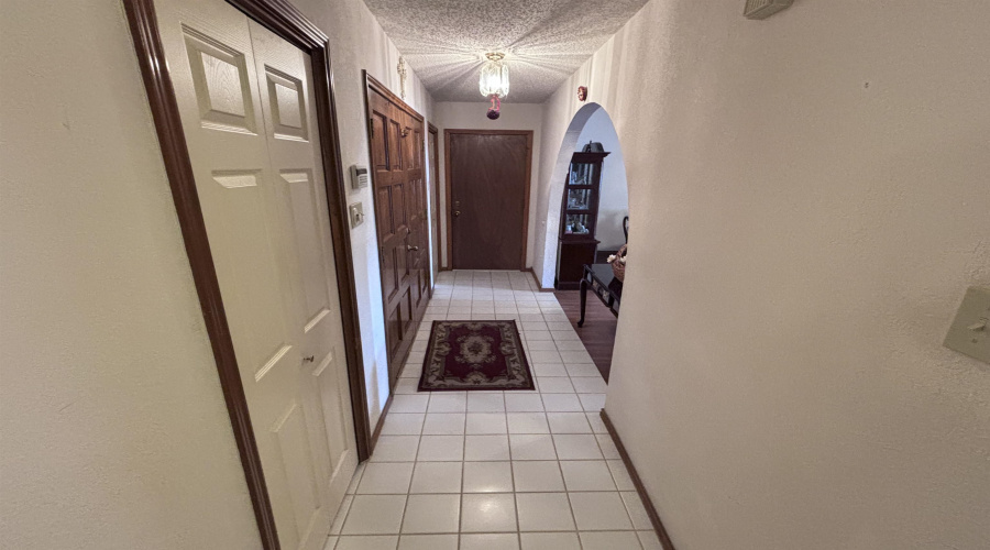 1235 St John Lp, Laredo, Texas 78045, 3 Bedrooms Bedrooms, 6 Rooms Rooms,3 BathroomsBathrooms,Residential,For Sale,1235 St John Lp,20254943