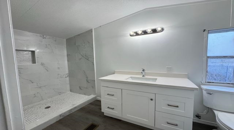 3509 Paradise Dr, Laredo, Texas 78046, 4 Bedrooms Bedrooms, 6 Rooms Rooms,2 BathroomsBathrooms,Residential,For Sale,3509 Paradise Dr,20254944