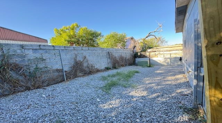 3509 Paradise Dr, Laredo, Texas 78046, 4 Bedrooms Bedrooms, 6 Rooms Rooms,2 BathroomsBathrooms,Residential,For Sale,3509 Paradise Dr,20254944