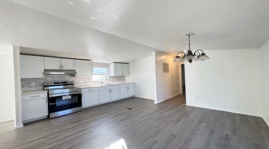 3509 Paradise Dr, Laredo, Texas 78046, 4 Bedrooms Bedrooms, 6 Rooms Rooms,2 BathroomsBathrooms,Residential,For Sale,3509 Paradise Dr,20254944