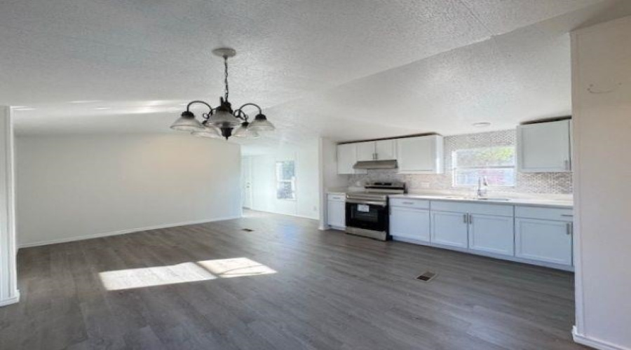 3509 Paradise Dr, Laredo, Texas 78046, 4 Bedrooms Bedrooms, 6 Rooms Rooms,2 BathroomsBathrooms,Residential,For Sale,3509 Paradise Dr,20254944