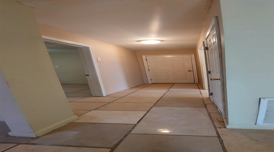 207 Arco Iris, Laredo, Texas 78043, 2 Bedrooms Bedrooms, 4 Rooms Rooms,1 BathroomBathrooms,Residential,For Rent,207 Arco Iris,20254946