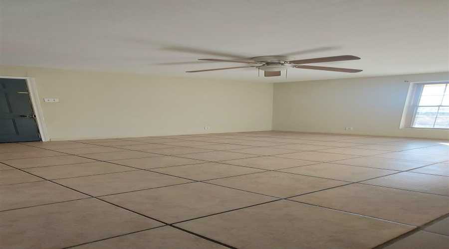 207 Arco Iris, Laredo, Texas 78043, 2 Bedrooms Bedrooms, 4 Rooms Rooms,1 BathroomBathrooms,Residential,For Rent,207 Arco Iris,20254946