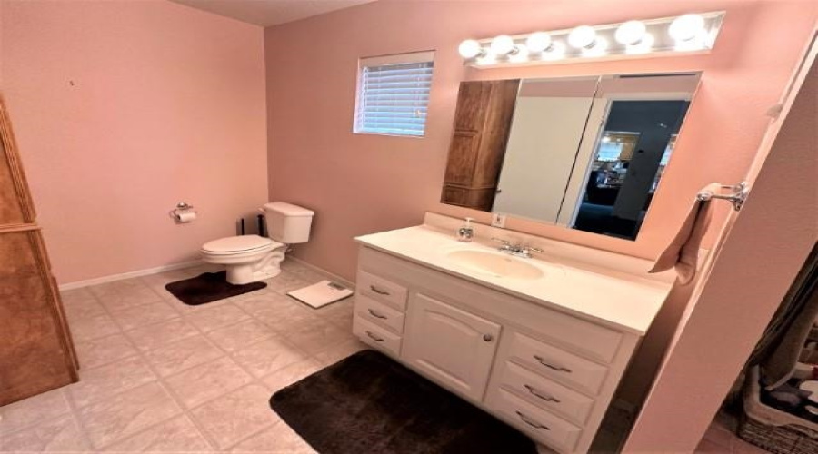 5205 Pascual Ln, Zapata, Texas 78076, 3 Bedrooms Bedrooms, 6 Rooms Rooms,3 BathroomsBathrooms,Residential,For Sale,5205 Pascual Ln,20254947