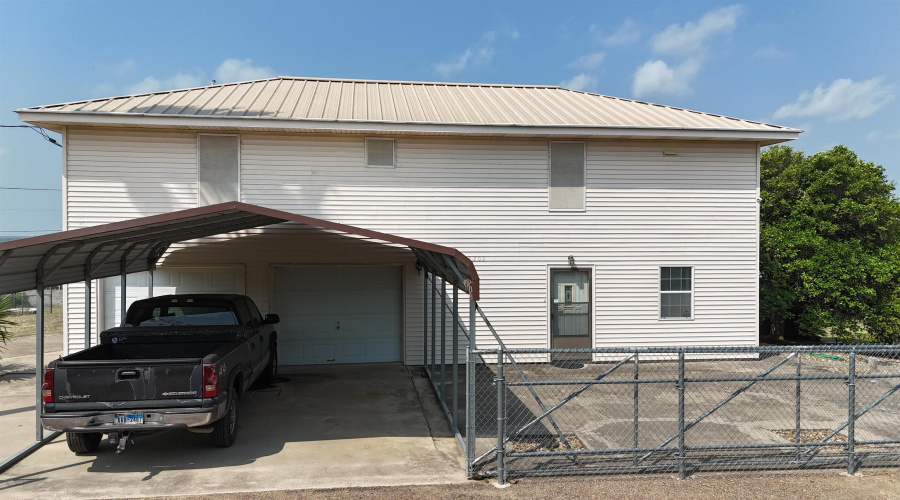 5205 Pascual Ln, Zapata, Texas 78076, 3 Bedrooms Bedrooms, 6 Rooms Rooms,3 BathroomsBathrooms,Residential,For Sale,5205 Pascual Ln,20254947