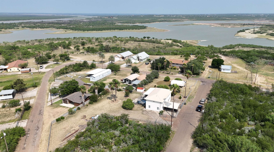 5205 Pascual Ln, Zapata, Texas 78076, 3 Bedrooms Bedrooms, 6 Rooms Rooms,3 BathroomsBathrooms,Residential,For Sale,5205 Pascual Ln,20254947