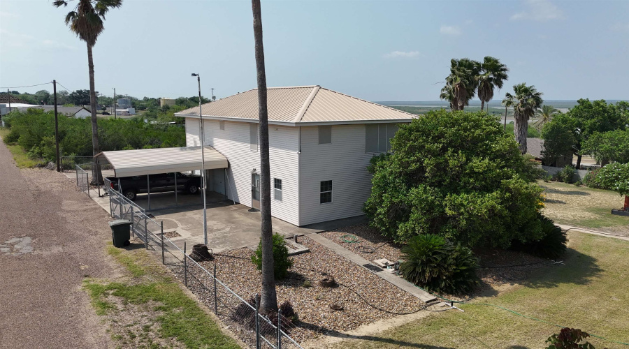 5205 Pascual Ln, Zapata, Texas 78076, 3 Bedrooms Bedrooms, 6 Rooms Rooms,3 BathroomsBathrooms,Residential,For Sale,5205 Pascual Ln,20254947