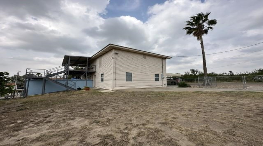 5205 Pascual Ln, Zapata, Texas 78076, 3 Bedrooms Bedrooms, 6 Rooms Rooms,3 BathroomsBathrooms,Residential,For Sale,5205 Pascual Ln,20254947