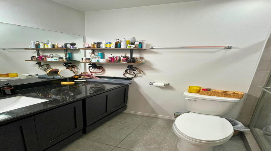 3712 Jorge Sosa, Laredo, Texas 78046, 3 Bedrooms Bedrooms, 5 Rooms Rooms,2 BathroomsBathrooms,Residential,For Sale,3712 Jorge Sosa,20253856