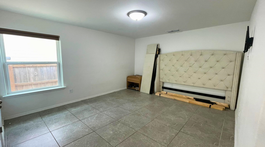 3712 Jorge Sosa, Laredo, Texas 78046, 3 Bedrooms Bedrooms, 5 Rooms Rooms,2 BathroomsBathrooms,Residential,For Sale,3712 Jorge Sosa,20253856