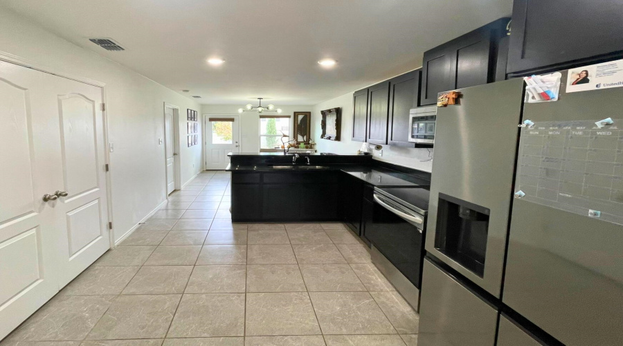 3712 Jorge Sosa, Laredo, Texas 78046, 3 Bedrooms Bedrooms, 5 Rooms Rooms,2 BathroomsBathrooms,Residential,For Sale,3712 Jorge Sosa,20253856