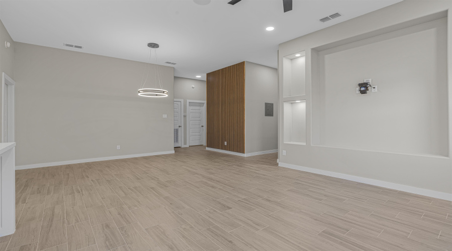 1405 Wilfrano Dr, LAREDO, Texas 78045, 3 Bedrooms Bedrooms, 5 Rooms Rooms,2 BathroomsBathrooms,Residential,For Sale,1405 Wilfrano Dr,20254949