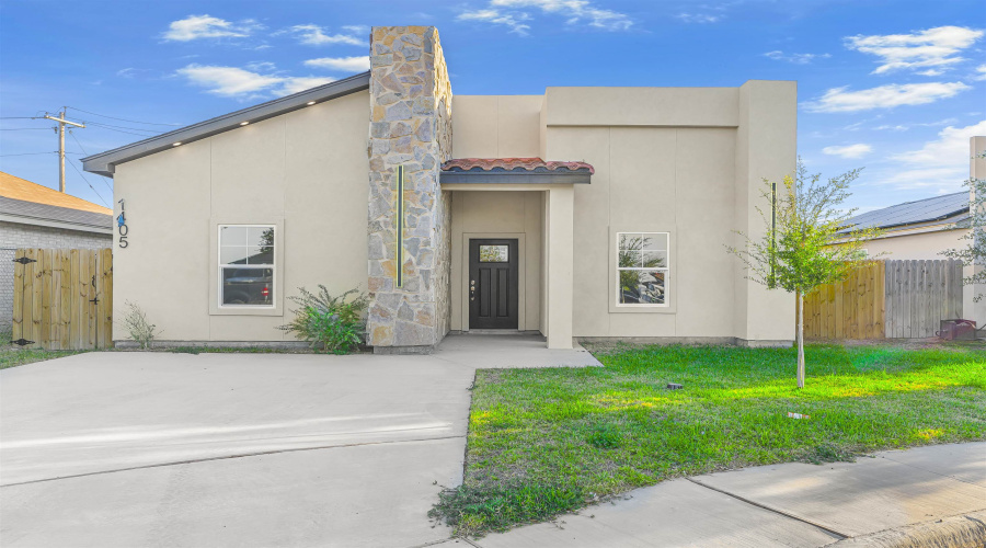 1405 Wilfrano Dr, LAREDO, Texas 78045, 3 Bedrooms Bedrooms, 5 Rooms Rooms,2 BathroomsBathrooms,Residential,For Sale,1405 Wilfrano Dr,20254949