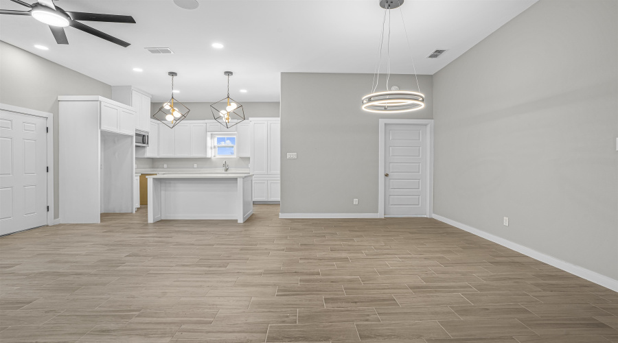 1405 Wilfrano Dr, LAREDO, Texas 78045, 3 Bedrooms Bedrooms, 5 Rooms Rooms,2 BathroomsBathrooms,Residential,For Sale,1405 Wilfrano Dr,20254949