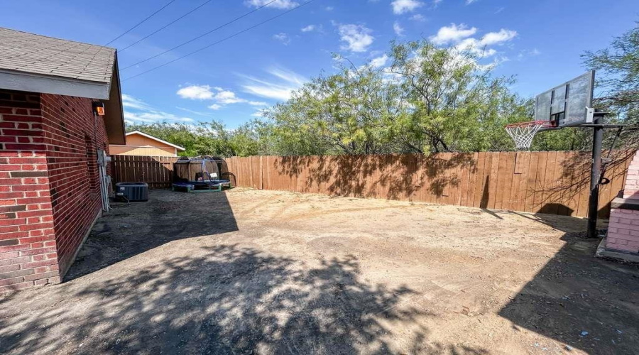 402 Prescott Lp, Laredo, Texas 78043, 3 Bedrooms Bedrooms, 6 Rooms Rooms,2 BathroomsBathrooms,Residential,For Rent,402 Prescott Lp,20254950