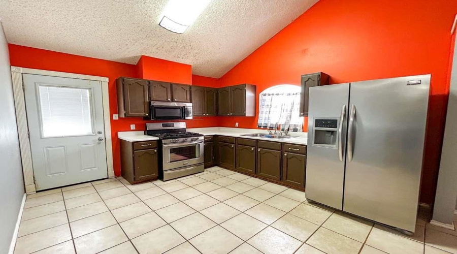 402 Prescott Lp, Laredo, Texas 78043, 3 Bedrooms Bedrooms, 6 Rooms Rooms,2 BathroomsBathrooms,Residential,For Rent,402 Prescott Lp,20254950