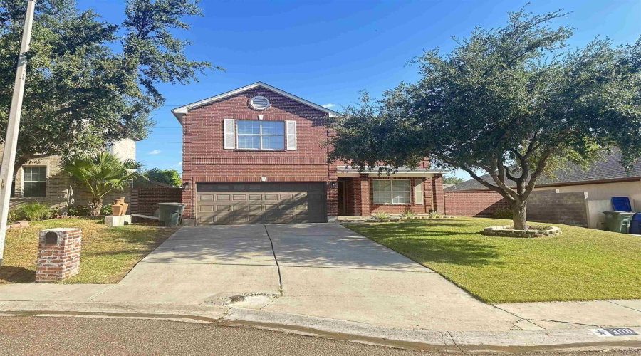 3118 Sundance Lp, Laredo, Texas 78045, 4 Bedrooms Bedrooms, 7 Rooms Rooms,2 BathroomsBathrooms,Residential,For Sale,3118 Sundance Lp,20254954