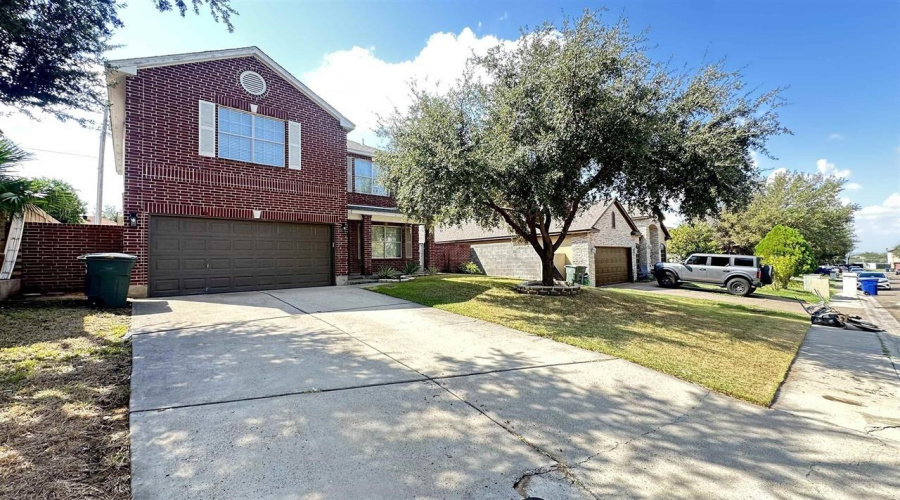 3118 Sundance Lp, Laredo, Texas 78045, 4 Bedrooms Bedrooms, 7 Rooms Rooms,2 BathroomsBathrooms,Residential,For Sale,3118 Sundance Lp,20254954