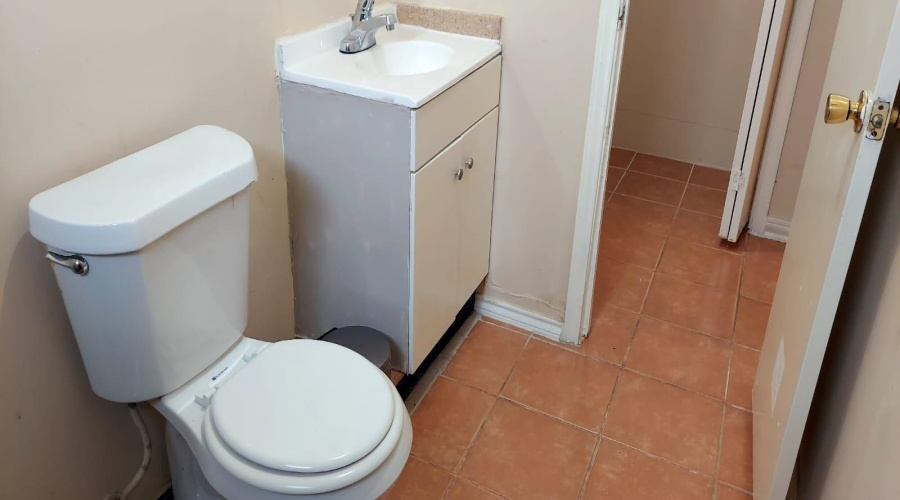 207 Arco Iris, Laredo, Texas 78043, 1 Bedroom Bedrooms, 3 Rooms Rooms,1 BathroomBathrooms,Residential,For Rent,207 Arco Iris,20254955