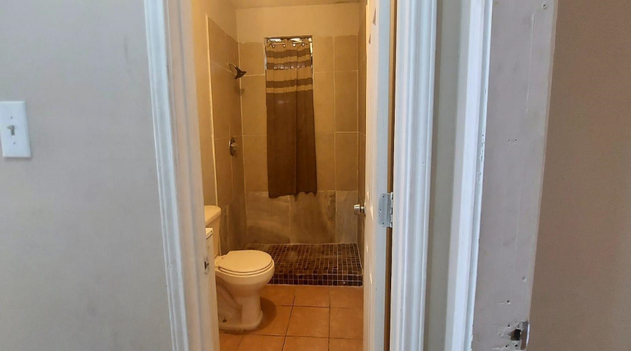 207 Arco Iris, Laredo, Texas 78043, 1 Bedroom Bedrooms, 3 Rooms Rooms,1 BathroomBathrooms,Residential,For Rent,207 Arco Iris,20254956