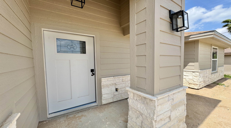 5213 Pena Ln, ZAPATA, Texas 78076, 3 Bedrooms Bedrooms, 4 Rooms Rooms,2 BathroomsBathrooms,Residential,For Sale,5213 Pena Ln,20251740