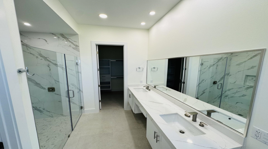 1505 Ocio Dr., Laredo, Texas 78045, 4 Bedrooms Bedrooms, 7 Rooms Rooms,4 BathroomsBathrooms,Residential,For Sale,1505 Ocio Dr.,20254958