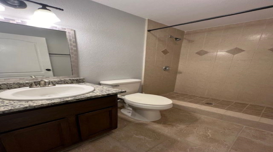 5410 Marcella Ave, Laredo, Texas 78041, 2 Bedrooms Bedrooms, 4 Rooms Rooms,2 BathroomsBathrooms,Residential,For Rent,5410 Marcella Ave,20254961