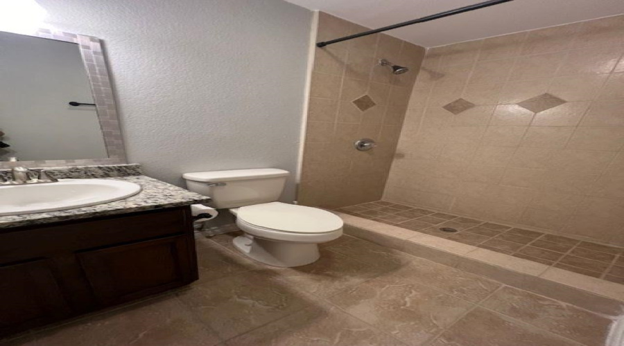 5410 Marcella Ave, Laredo, Texas 78041, 2 Bedrooms Bedrooms, 4 Rooms Rooms,2 BathroomsBathrooms,Residential,For Rent,5410 Marcella Ave,20254961