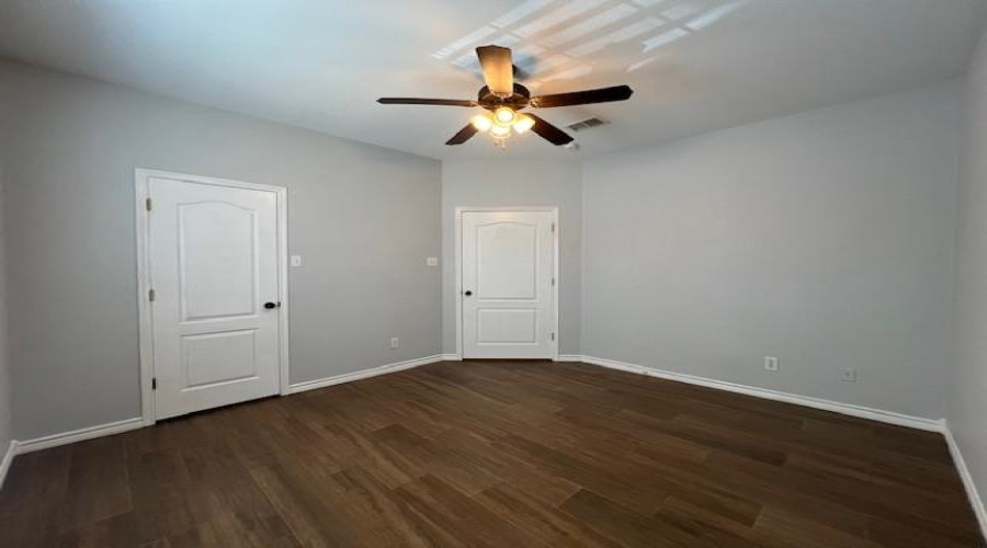 5410 Marcella Ave, Laredo, Texas 78041, 2 Bedrooms Bedrooms, 4 Rooms Rooms,2 BathroomsBathrooms,Residential,For Rent,5410 Marcella Ave,20254961