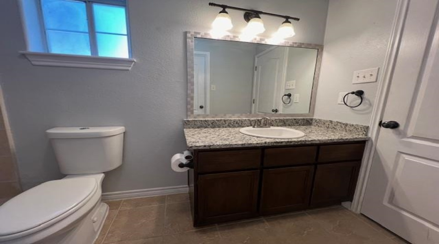 5410 Marcella Ave, Laredo, Texas 78041, 2 Bedrooms Bedrooms, 4 Rooms Rooms,2 BathroomsBathrooms,Residential,For Rent,5410 Marcella Ave,20254961