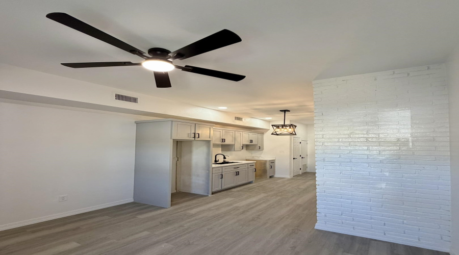 1515 Madison St, Laredo, Texas 78041, ,Multi-family,For Sale,1515 Madison St,20254964