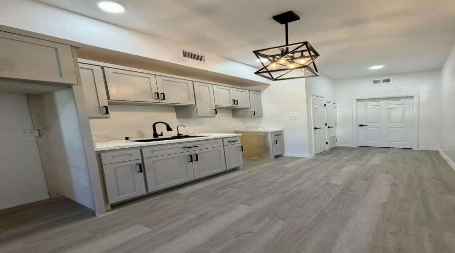 1515 Madison St, Laredo, Texas 78041, ,Multi-family,For Sale,1515 Madison St,20254964