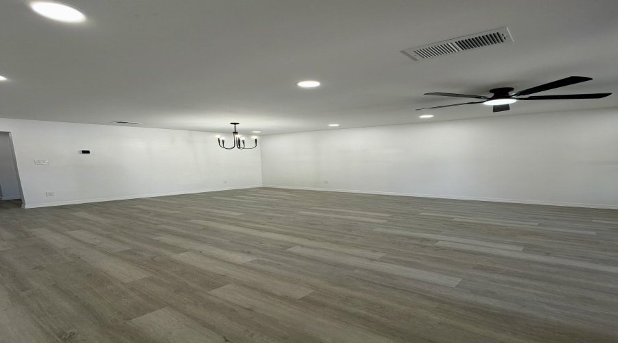 1515 Madison St, Laredo, Texas 78041, ,Multi-family,For Sale,1515 Madison St,20254964