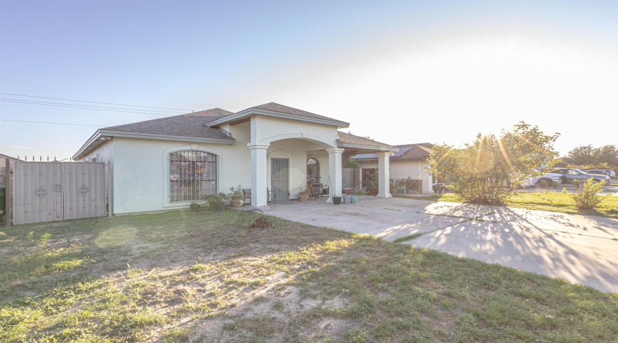1527 Wilfrano Dr, LAREDO, Texas 78046, 4 Bedrooms Bedrooms, 7 Rooms Rooms,2 BathroomsBathrooms,Residential,For Sale,1527 Wilfrano Dr,20254975